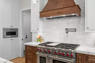 6804 Montour Dr, Falls Church, VA 22043 - Photo 54