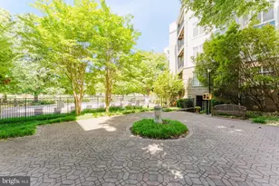 5563 Seminary Rd, Falls Church, VA 22041 - Photo 68
