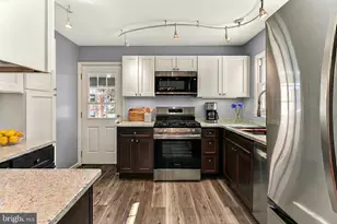 5236 Ampthill Dr, Alexandria, VA 22312 - Photo 6