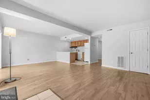 4361 Americana Dr, Annandale, VA 22003 - Photo 8