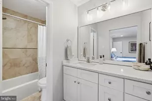 8309 Highcliffe Ct, Annandale, VA 22003 - Photo 14