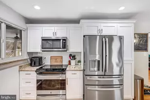 7213 Calamo St, Springfield, VA 22150 - Photo 8