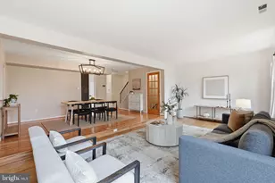 7446 Fountain Head Dr, Annandale, VA 22003 - Photo 8