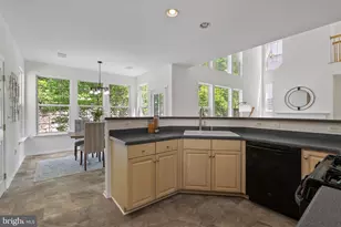 9017 Harrover Pl, Lorton, VA 22079 - Photo 18