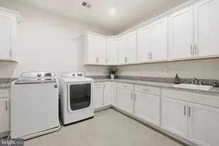 2867 Hill Rd, Vienna, VA 22181 - Photo 50