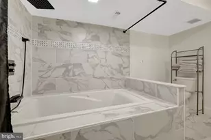 977 Redberry Ct, Great Falls, VA 22066 - Photo 34