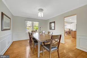 977 Redberry Ct, Great Falls, VA 22066 - Photo 6