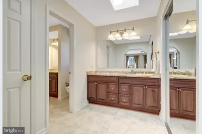 977 Redberry Court, Great Falls, VA 22066 - Photo 18