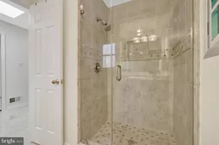 977 Redberry Ct, Great Falls, VA 22066 - Photo 20