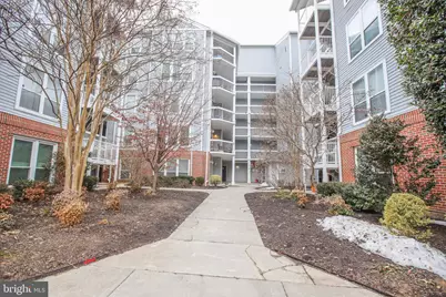 3176 Summit Square Drive #4-A2, Oakton, VA 22124 - Photo 1