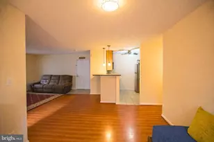 3176 Summit Square Dr, Oakton, VA 22124 - Photo 14