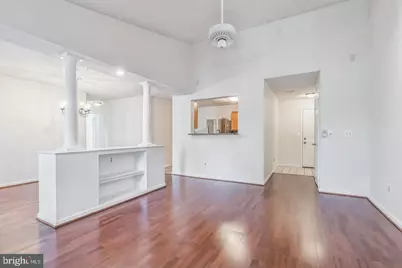 12024 Taliesin Place #35, Reston, VA 20190 - Photo 4
