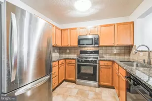 12024 Taliesin Pl, Reston, VA 20190 - Photo 6