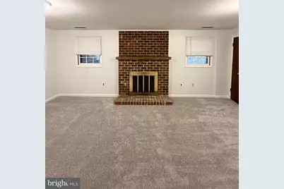 2868 Kelly Square, Vienna, VA 22181 - Photo 14