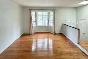 2868 Kelly Square, Vienna, VA 22181 - Photo 6