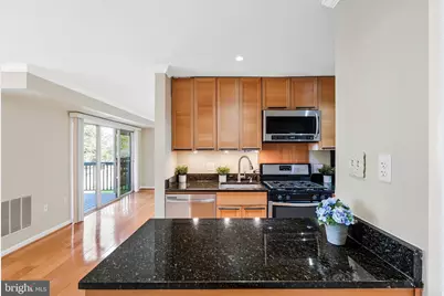 206 Park Terrace Court SE #38, Vienna, VA 22180 - Photo 12