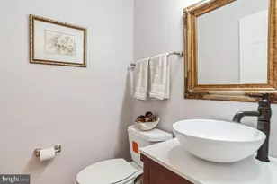 6156 Wellington Commons Dr, Alexandria, VA 22310 - Photo 8