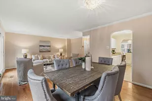 8237 Clifton Farm Ct, Alexandria, VA 22306 - Photo 12