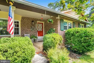 6804 Crossman St, Annandale, VA 22003 - Photo 2