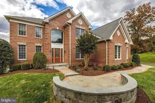 1710 Dove Point Ct, Vienna, VA 22182 - Photo 18