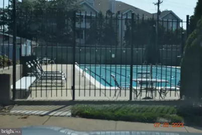 6174 Strasburg Dr, Centreville, VA 20121 - Photo 1