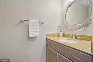 2111 Lirio Ct, Reston, VA 20191 - Photo 12