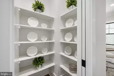 8642 McHenry Street, Vienna, VA 22180 - Photo 38