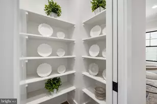 8642 McHenry St, Vienna, VA 22180 - Photo 38