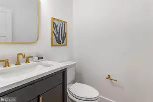8642 McHenry St, Vienna, VA 22180 - Photo 88