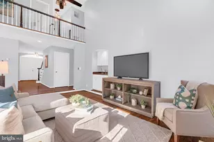 8661 Chase Glen Cir, Fairfax Station, VA 22039 - Photo 14