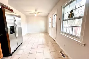 7219 Beverly Park Dr, Springfield, VA 22150 - Photo 16