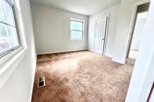 7219 Beverly Park Dr, Springfield, VA 22150 - Photo 22