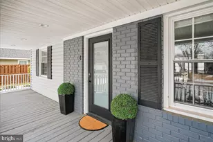 4407 Midstone Ln, Fairfax, VA 22033 - Photo 2