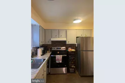 8210 Carrleigh Parkway #6, Springfield, VA 22152 - Photo 12