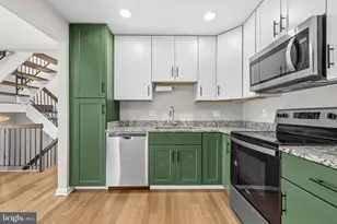 3072 Sugar Ln, Vienna, VA 22181 - Photo 8