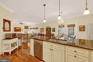 5409 Green Glen Ln, Alexandria, VA 22315 - Photo 16