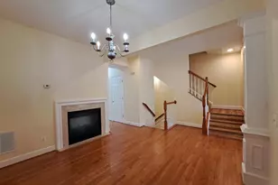 2481 Walnut Rocker Ln, Herndon, VA 20171 - Photo 10