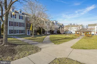 2481 Walnut Rocker Ln, Herndon, VA 20171 - Photo 32
