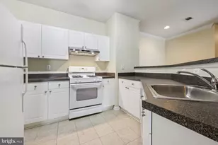 11355 Aristotle Dr, Fairfax, VA 22030 - Photo 14