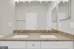 4627 Fairfax Mnr Ct, Chantilly, VA 20151 - Photo 58