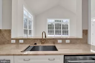 4627 Fairfax Mnr Ct, Chantilly, VA 20151 - Photo 16