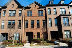 4485 Lateleaf Trl, Fairfax, VA 22030 - Photo 2