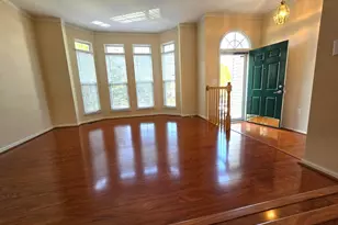 6235 Frosty Winter Ct, Centreville, VA 20120 - Photo 2