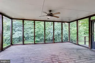 5931 Oakland Park Dr, Burke, VA 22015 - Photo 26