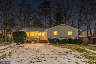 606 Meadow Ln SW, Vienna, VA 22180 - Photo 1