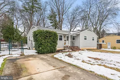 606 Meadow Lane SW, Vienna, VA 22180 - Photo 8