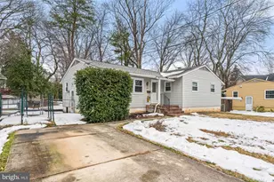 606 Meadow Ln SW, Vienna, VA 22180 - Photo 8