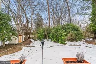 606 Meadow Ln SW, Vienna, VA 22180 - Photo 10