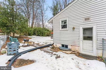 606 Meadow Lane SW, Vienna, VA 22180 - Photo 12