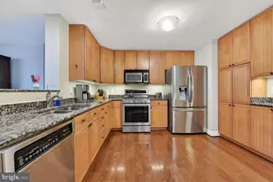 11776 Stratford House Pl, Reston, VA 20190 - Photo 4